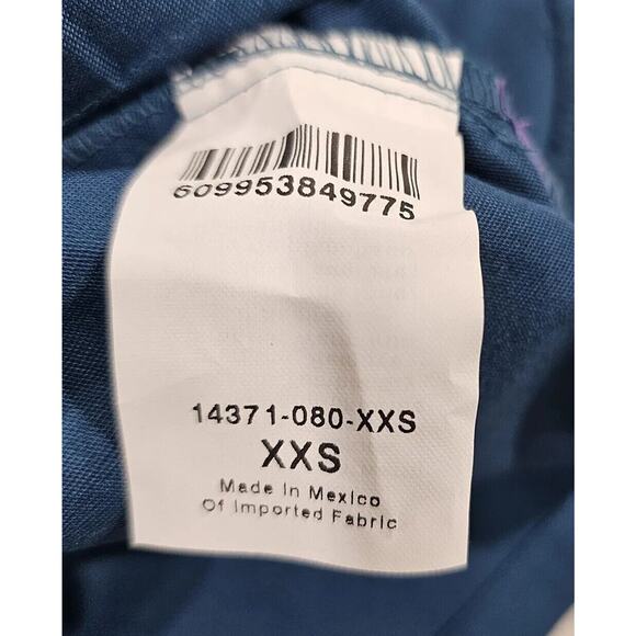 Fundamentals White Swan Scrub Top Short Sleeve V Neck Green WOMENS SIZE XXS - Picture 6 of 9